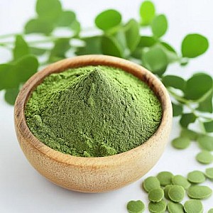Organic Moringa Leaf Powder For Weight Loss, Powerful Vitamins & Antioxidants (2 x 200 g)